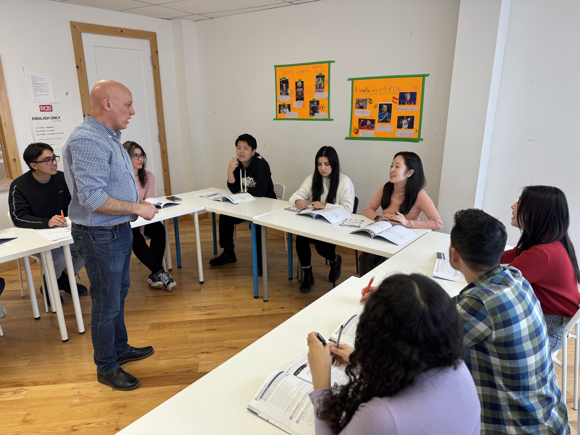 顧客服務和求職準備英文 Customer Service & Job Preparation English